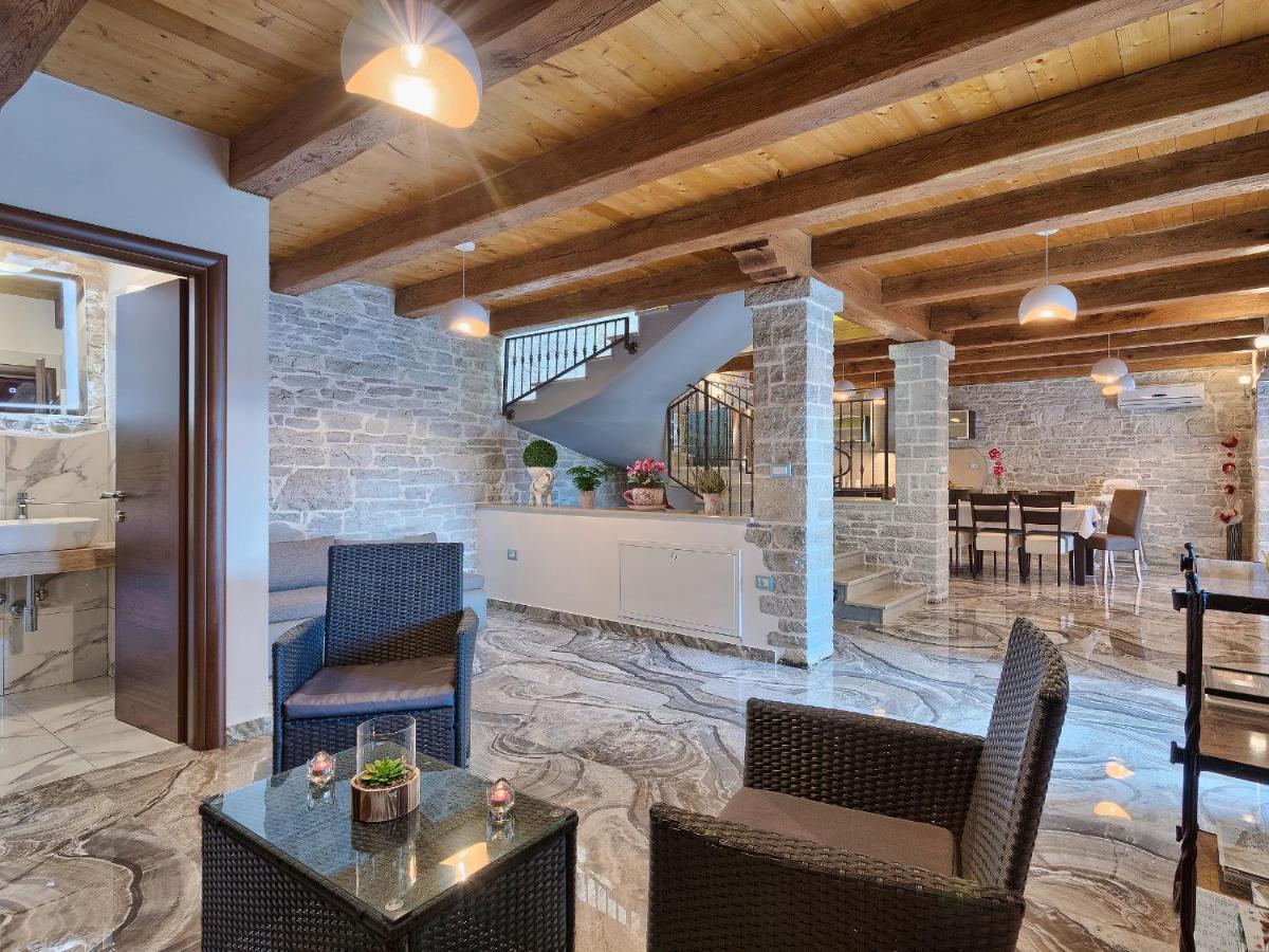 Villa Patrick-Luxury Stone House In The Center Of Istria Pazin Dış mekan fotoğraf